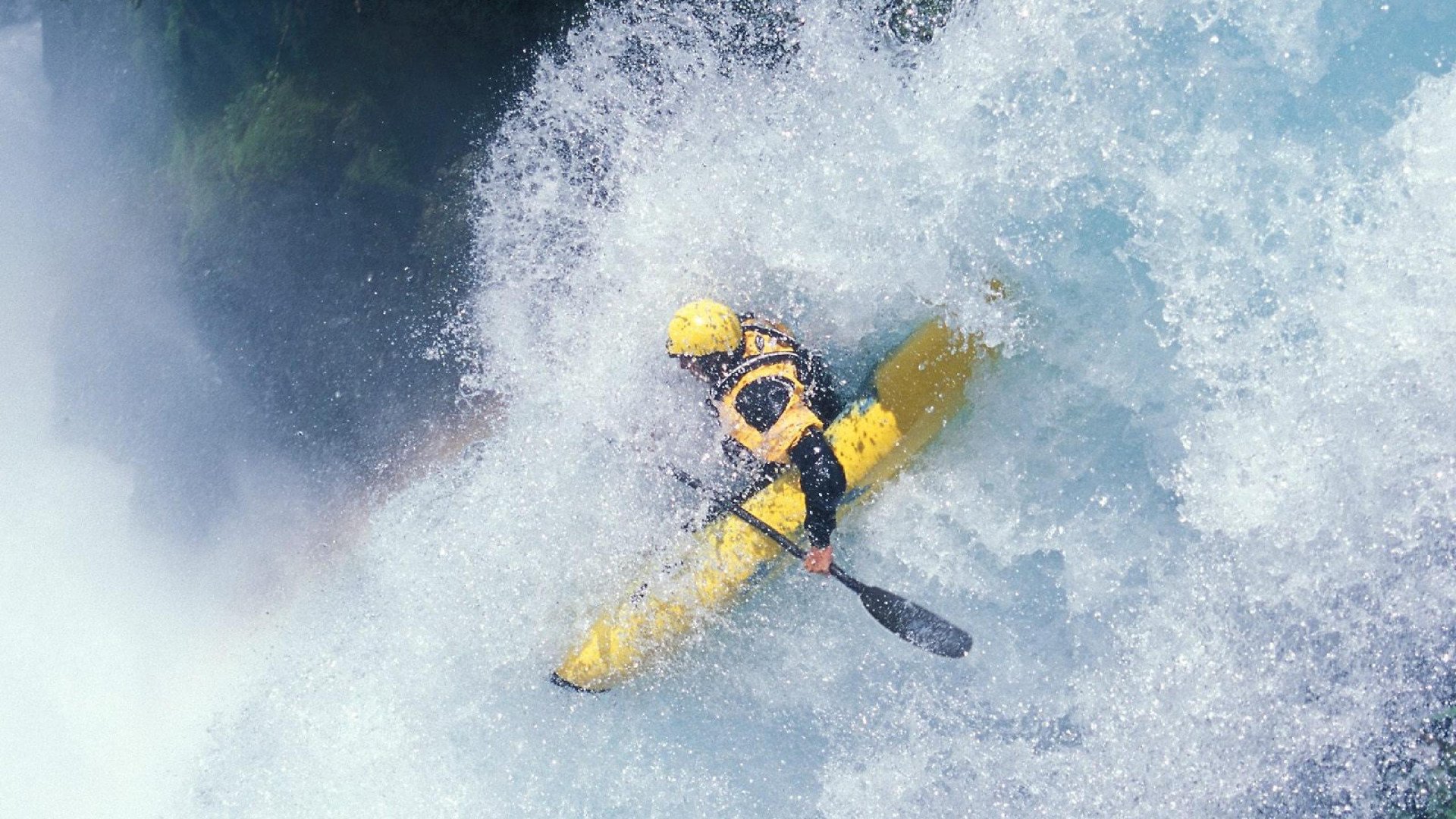 开云体育官网下载-张雨霏强势登顶女子蝶泳桂冠，张雨霏获蝶泳银牌