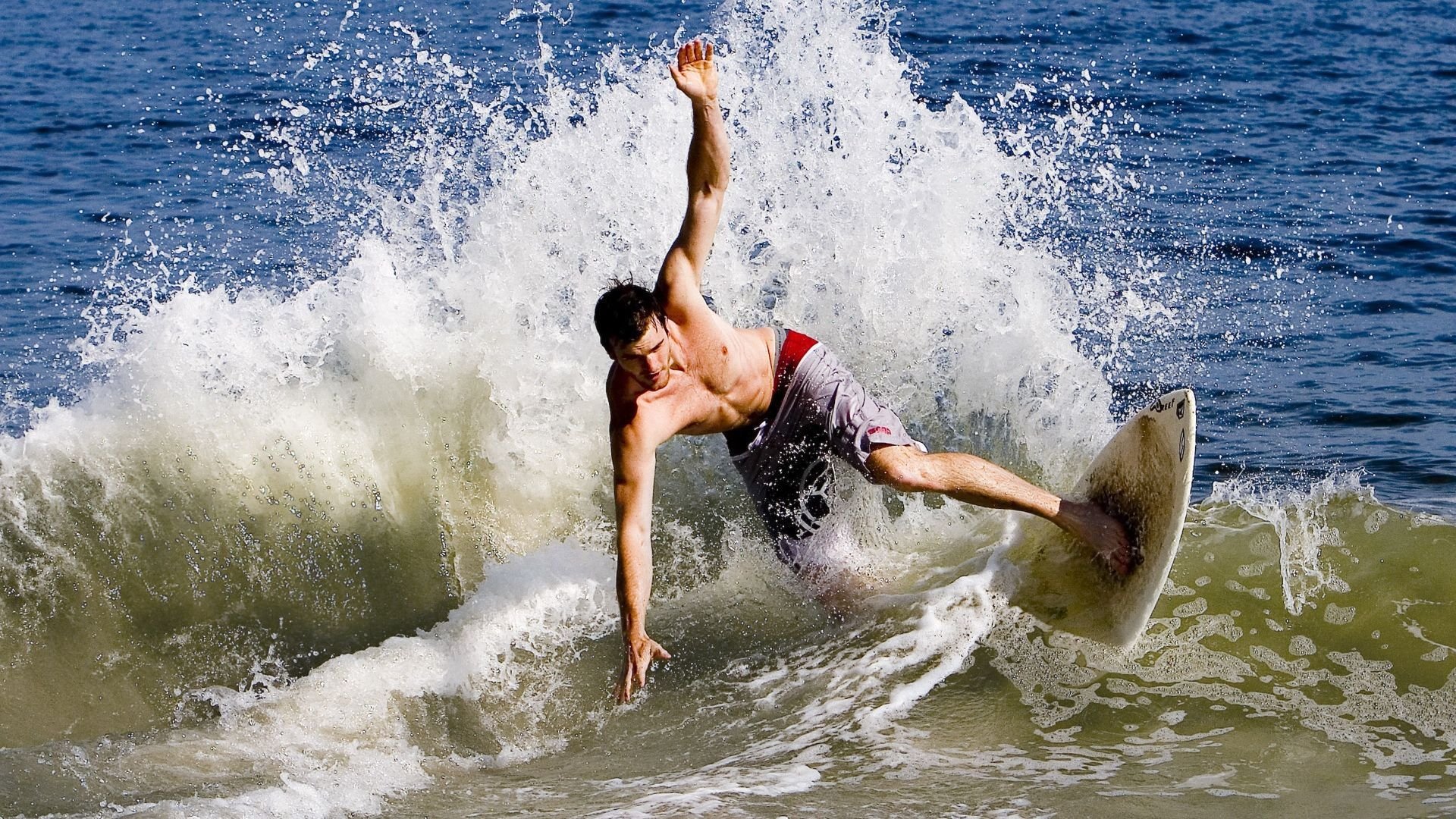 开云体育在线登入-比赛中通过节奏变化迷惑对手的战术分析,比赛中通过节奏变化迷惑对手的战术分析