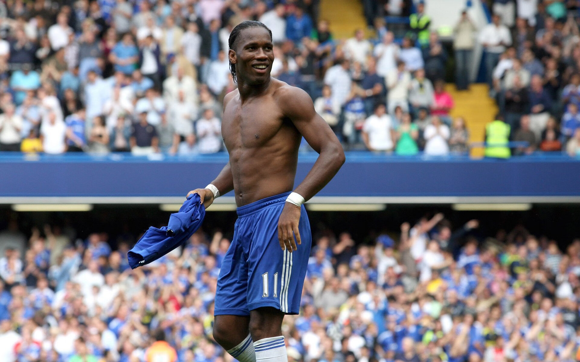 开云官方网-德甲史诗逆转:绝境中逆袭成传奇,德甲巅峰时期